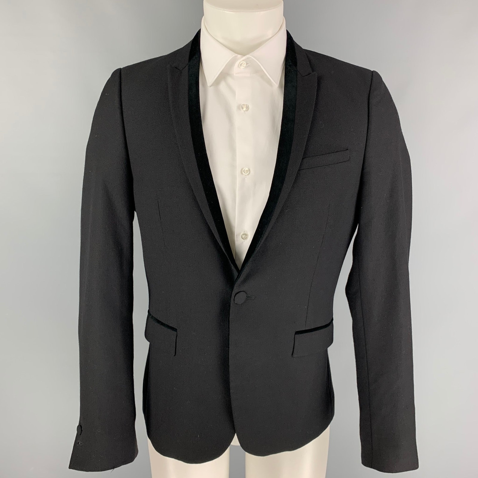 The Kooples Size 38 Black Woven Wool Tuxedo Sport Coat